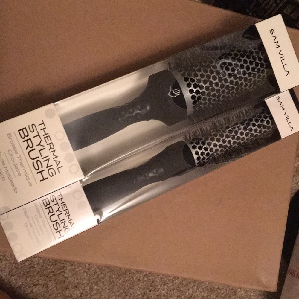 Sam villa thermal styling brushes